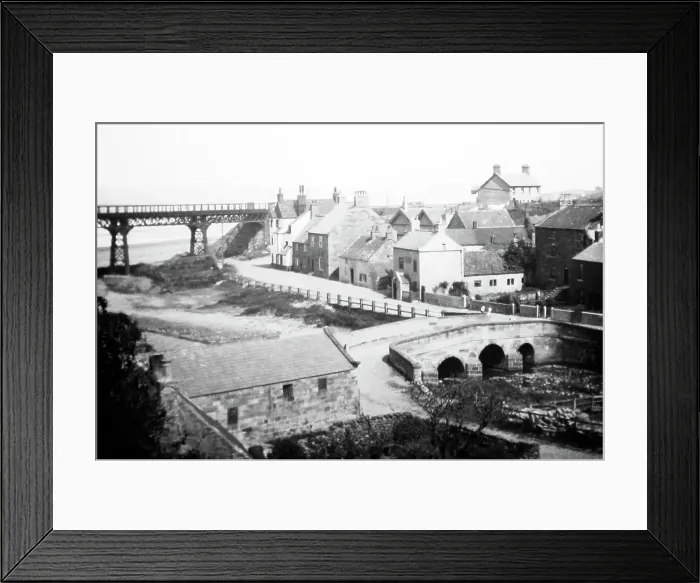 Framed Print : Sandsend, Victorian period Framed Print : Sandsend, Victorian period