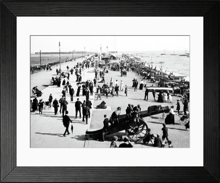 Framed Print : Southsea Promenade, early 1900s Framed Print : Southsea Promenade, early 1900s