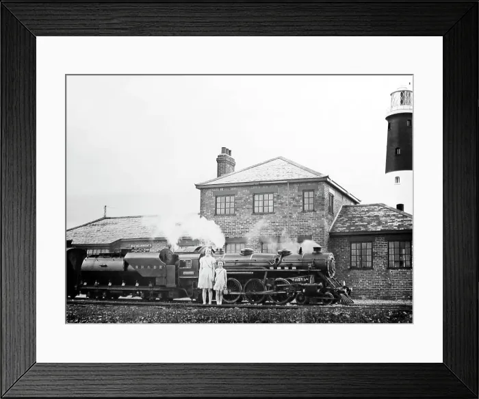 Framed Print : Dungeness, Romney Hythe and Dymchurch Railway in 1937 Framed Print : Dungeness, Romney Hythe and Dymchurch Railway in 1937