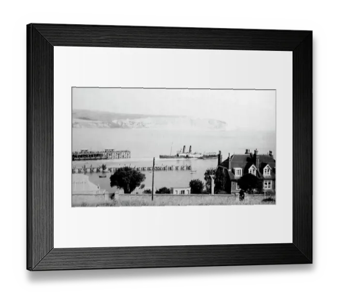 Framed Print : Swanage pier and paddle steamer, early 1900s