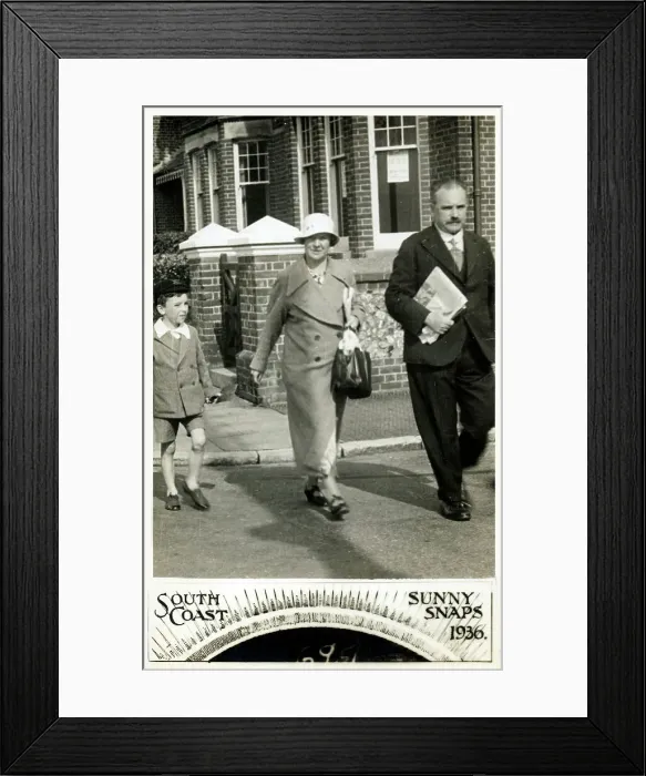 Framed Print : A family on holiday on the South Coast of England Framed Print : A family on holiday on the South Coast of England