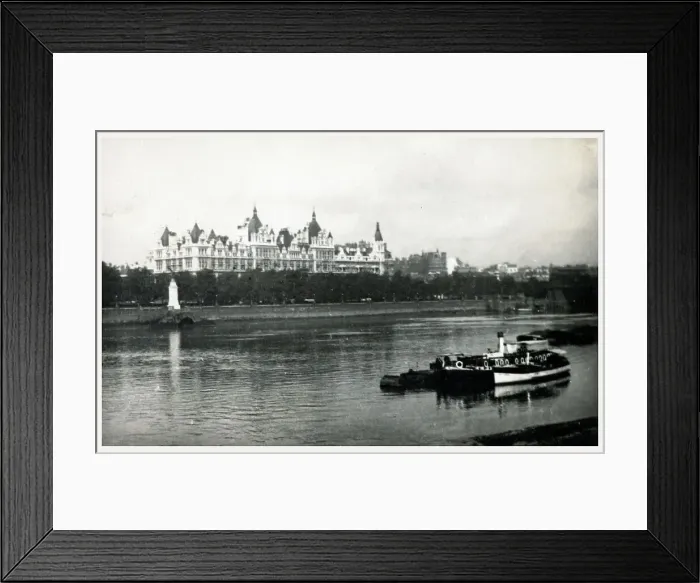 Framed Print : Whitehall Court from the South Bank of the River Thames Framed Print : Whitehall Court from the South Bank of the River Thames