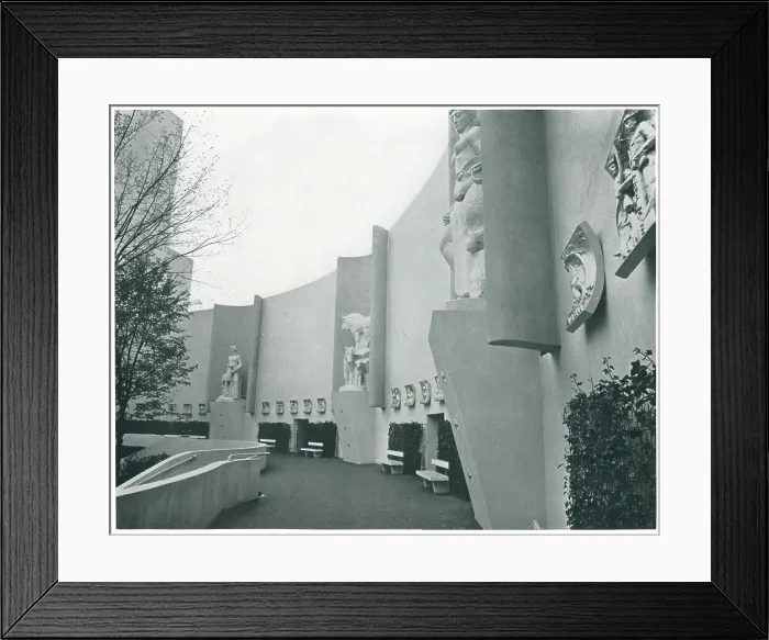 Framed Print : New York World's Fair, Garden Court Esplanade Framed Print : New York World's Fair, Garden Court Esplanade