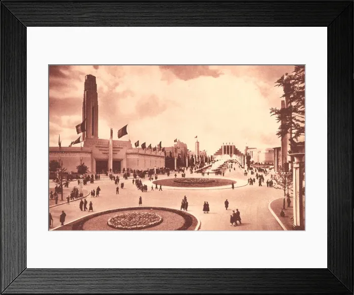 Framed Print : Brussels Expo 1935, Centenary Avenue Framed Print : Brussels Expo 1935, Centenary Avenue