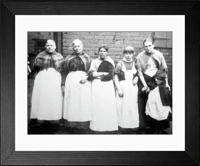 Framed Print : Chainmakers, Cradley heath, Birmingham Framed Print : Chainmakers, Cradley heath, Birmingham