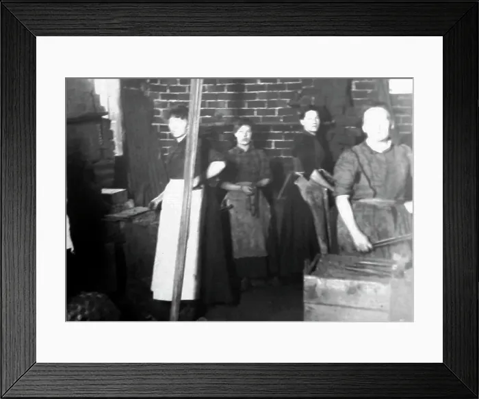 Framed Print : Chainmakers, Cradley heath, Birmingham Framed Print : Chainmakers, Cradley heath, Birmingham