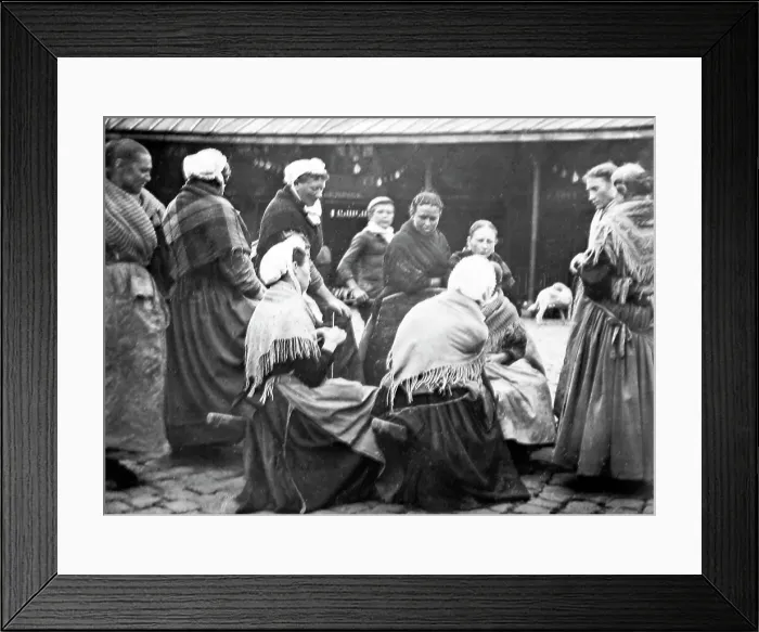 Framed Print : Fishwives, Ostende, Belgium Framed Print : Fishwives, Ostende, Belgium