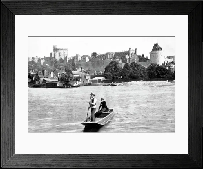 Framed Print : Ferry at Windsor Castle Framed Print : Ferry at Windsor Castle