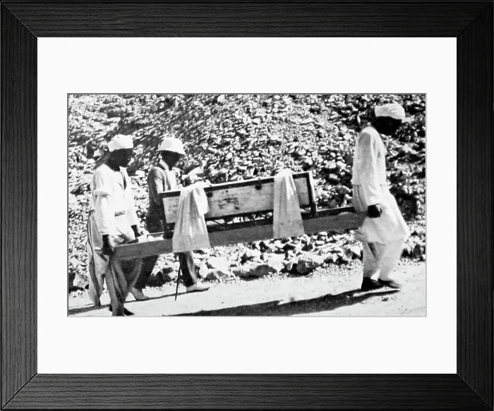 Framed Print : Howard Carter - artifacts removed from tomb of Tutankhamen Framed Print : Howard Carter - artifacts removed from tomb of Tutankhamen
