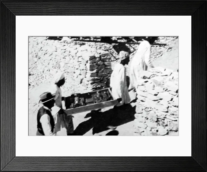 Framed Print : Howard Carter - artifacts removed from tomb of Tutankhamen Framed Print : Howard Carter - artifacts removed from tomb of Tutankhamen