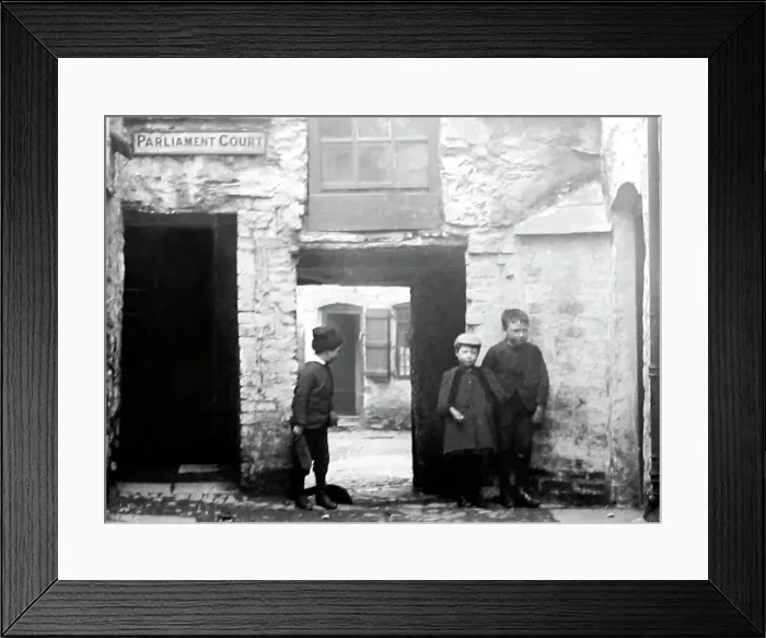 Framed Print : Parliament Court, Ilfracombe Framed Print : Parliament Court, Ilfracombe