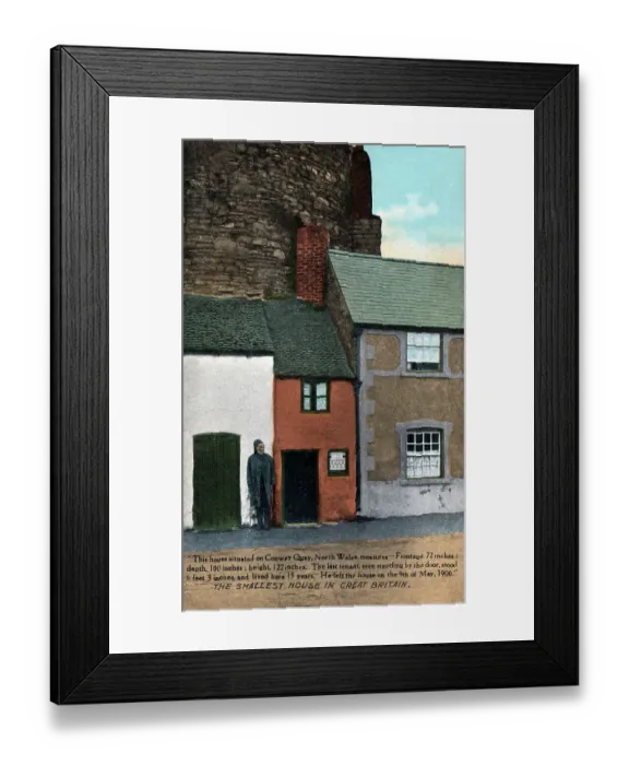 Framed Print : Smallest house in Great Britain - Conwy Framed Print : Smallest house in Great Britain - Conwy