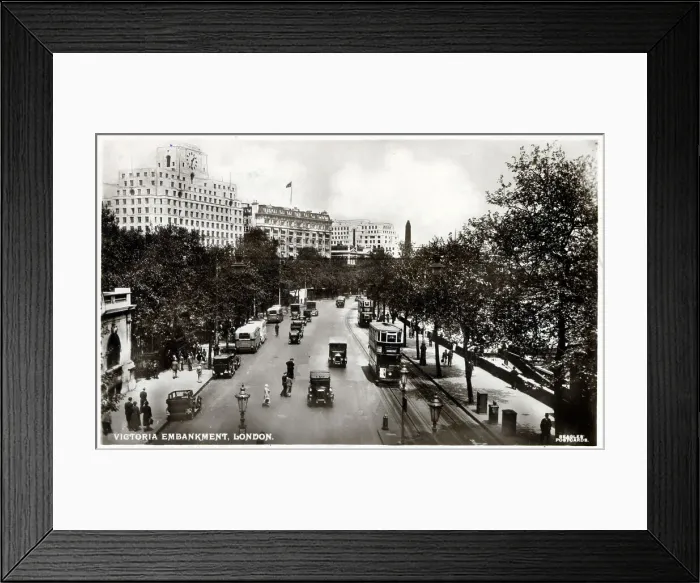 Framed Print : Victoria Embankment, London Framed Print : Victoria Embankment, London
