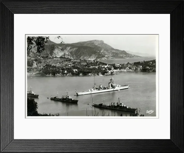 Framed Print : Villefranche harbour and Tete de Chien - Cote d'Azur, France Framed Print : Villefranche harbour and Tete de Chien - Cote d'Azur, France