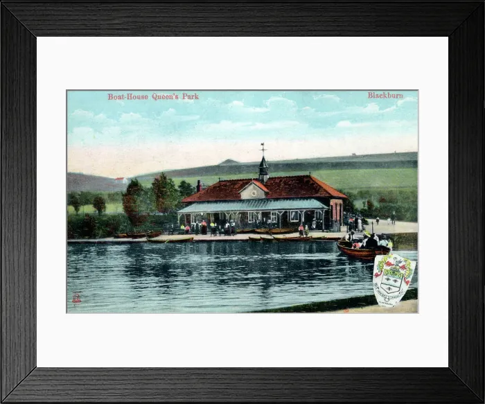 Framed Print : Boathouse, Queen's Park, Blackburn, Lancashire Framed Print : Boathouse, Queen's Park, Blackburn, Lancashire