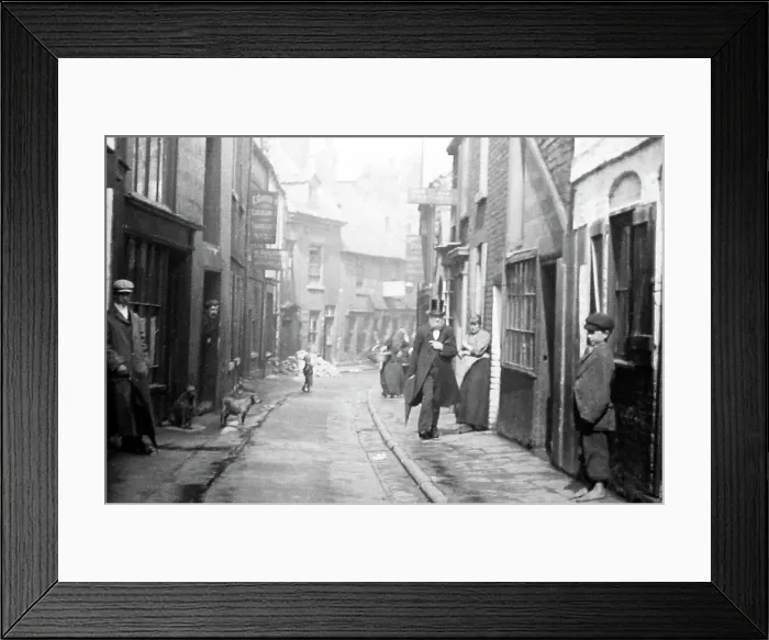 Framed Print : An old street in Scarborough Framed Print : An old street in Scarborough