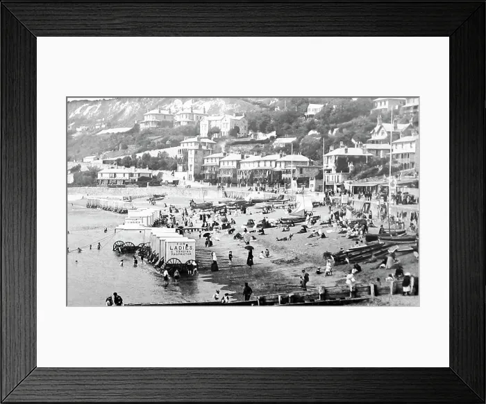 Framed Print : Ventnor beach, Isle of Wight Framed Print : Ventnor beach, Isle of Wight