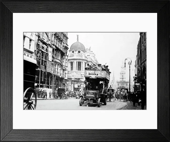 Framed Print : Motor bus on The Strand, London Framed Print : Motor bus on The Strand, London