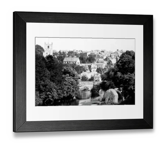 Framed Print : Knaresborough from Bilton Fields Framed Print : Knaresborough from Bilton Fields