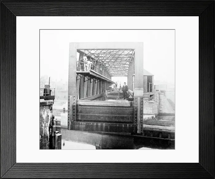 Framed Print : Barton Aqueduct, Manchester Ship Canal Framed Print : Barton Aqueduct, Manchester Ship Canal