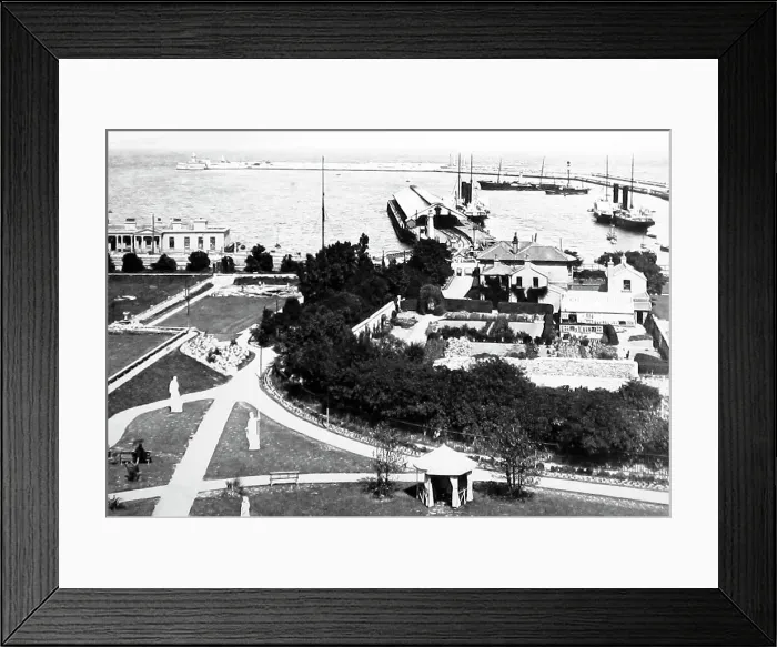Framed Print : Dun Loaghaire (Kingstown), Dublin, Ireland Framed Print : Dun Loaghaire (Kingstown), Dublin, Ireland