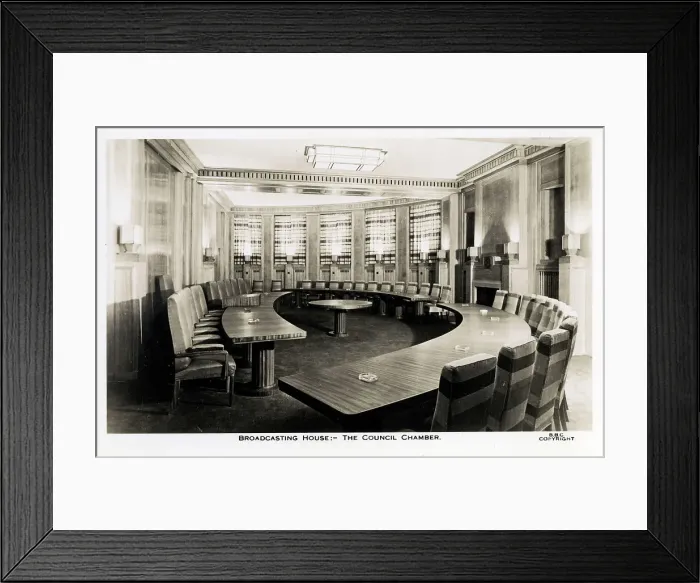 Framed Print : Council Chamber at BBC Broadcasting House, Portland Place Framed Print : Council Chamber at BBC Broadcasting House, Portland Place