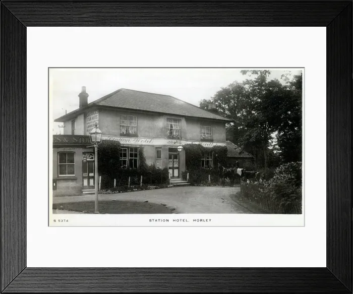 Framed Print : Station Hotel, Horley, Surrey Framed Print : Station Hotel, Horley, Surrey