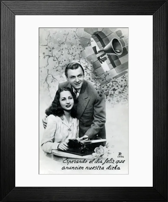 Framed Print : Youg Spanish Couple dreaming of their wedding day Framed Print : Youg Spanish Couple dreaming of their wedding day