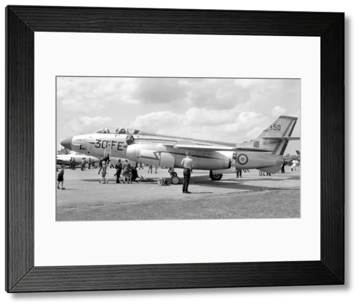 Framed Print : Sud-Aviation Vautour IIN 350 / 30-FE Framed Print : Sud-Aviation Vautour IIN 350 / 30-FE