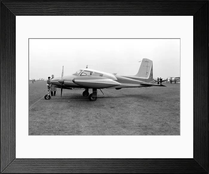 Framed Print : Cessna 310B G-ARIG Framed Print : Cessna 310B G-ARIG