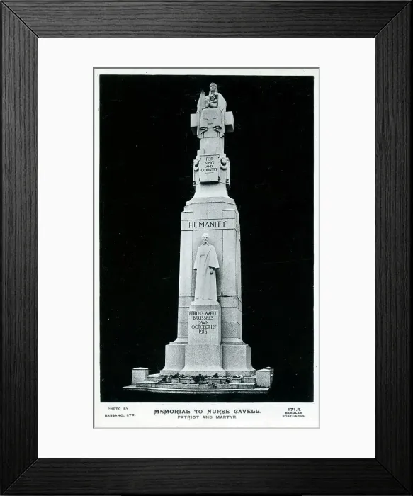 Framed Print : Nurse Edith Cavell Statue - St. Martin's Place, London Framed Print : Nurse Edith Cavell Statue - St. Martin's Place, London
