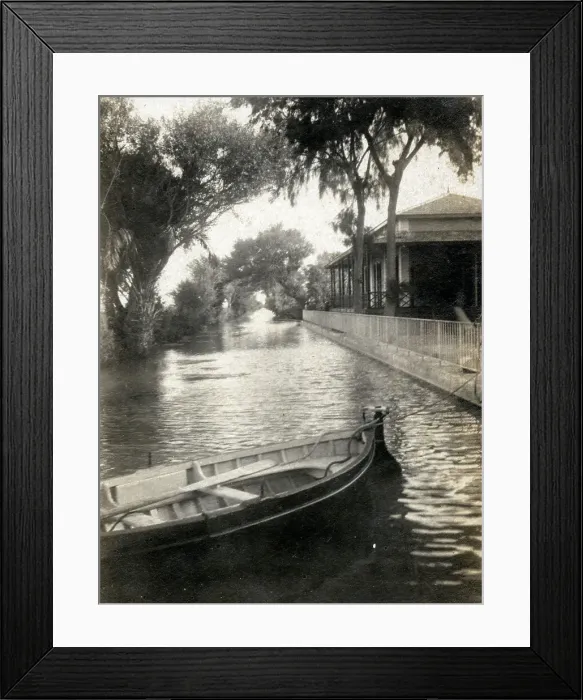 Framed Print : Istanbul, Turkey - the Sweet (Fresh) Waters of Europe Framed Print : Istanbul, Turkey - the Sweet (Fresh) Waters of Europe