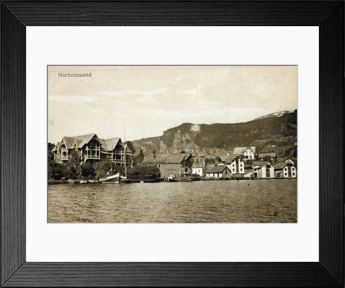 Framed Print : (insert description) Framed Print : (insert description)