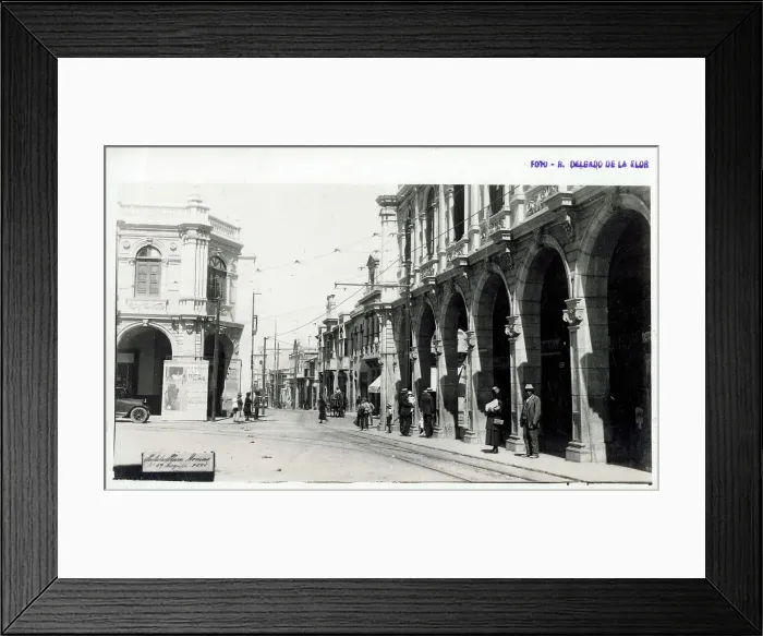 Framed Print : (insert description) Framed Print : (insert description)