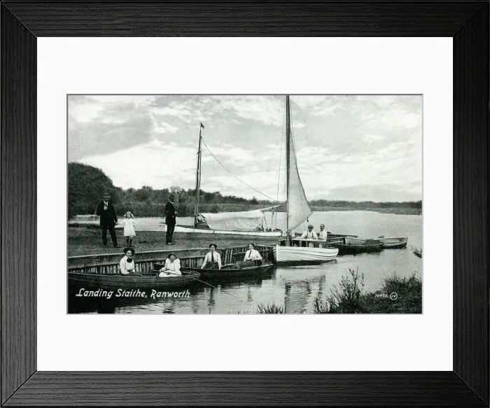 Framed Print : (insert description) Framed Print : (insert description)