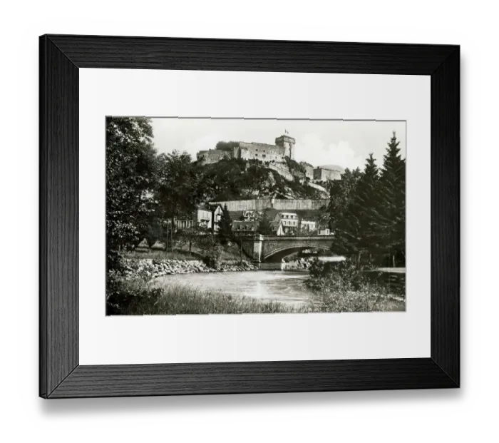 Framed Print : (insert description) Framed Print : (insert description)