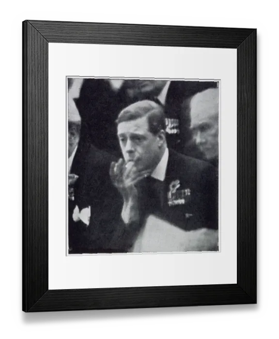 Framed Print : The British Legion Festival of Remembrance at The Royal Albert Hall attended by King Edward VIII (pictured) - held on the evening of Armistice Day - November 11, 1936. Date: 1936 Framed Print : The British Legion Festival of Remembrance at The Royal Albert Hall attended by King Edward VIII (pictured) - held on the evening of Armistice Day - November 11, 1936. Date: 1936