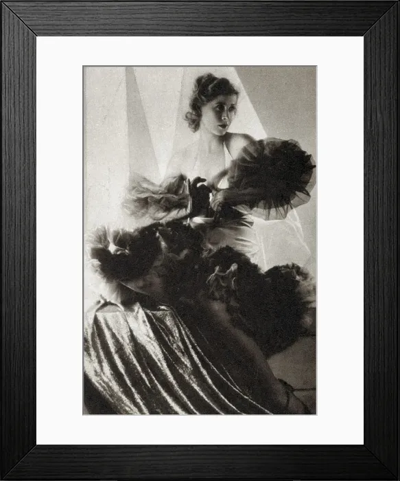 Framed Print : Kyra Alanova (1902-1965), English dancer. Date: 1932 Framed Print : Kyra Alanova (1902-1965), English dancer. Date: 1932