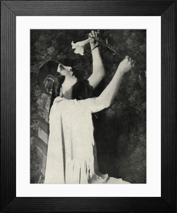 Framed Print : Wife of a famous artist: Mrs George Belcher (previously Miss Joan Harvey). Date: 1920 Framed Print : Wife of a famous artist: Mrs George Belcher (previously Miss Joan Harvey). Date: 1920