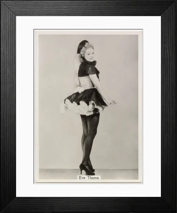 Framed Print : Eve Thorne, actress Date: 1939 Framed Print : Eve Thorne, actress Date: 1939