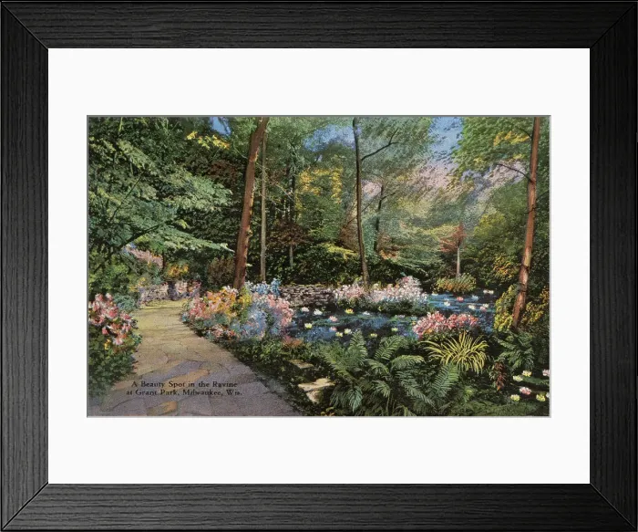 Framed Print : Beauty spot in the Ravine at Grant Park, Milwaukee, Wisconsin, USA Date: circa 1940 Framed Print : Beauty spot in the Ravine at Grant Park, Milwaukee, Wisconsin, USA Date: circa 1940
