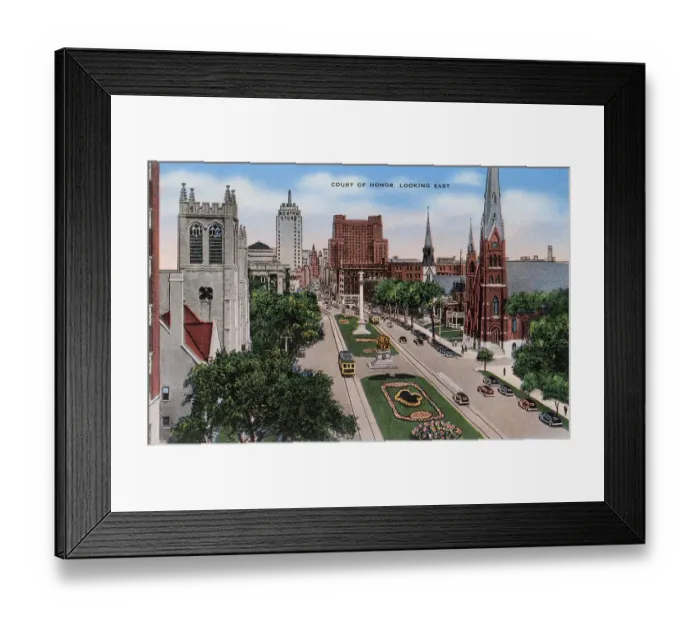 Framed Print : Court of Honor (looking east), Milwaukee, Wisconsin, USA Date: circa 1940 Framed Print : Court of Honor (looking east), Milwaukee, Wisconsin, USA Date: circa 1940