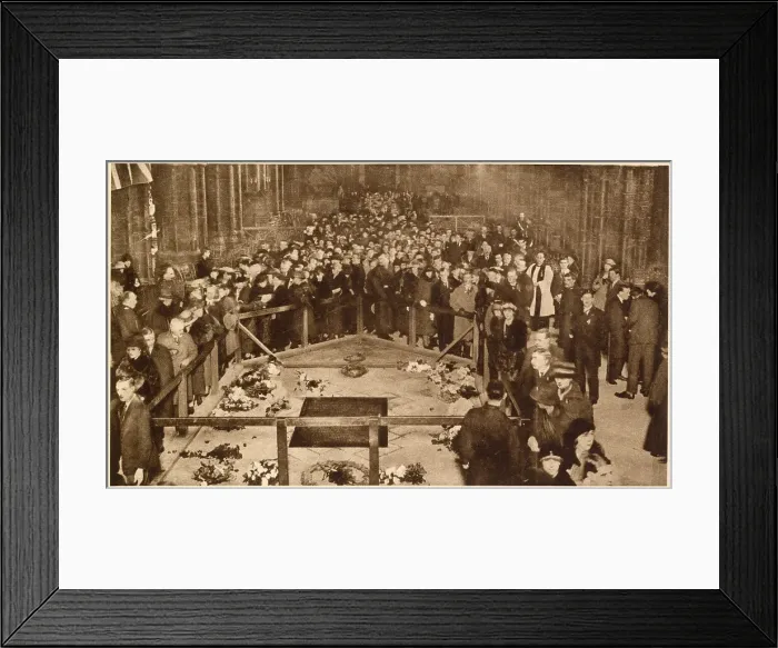 Framed Print : Unknown Warrior - Buried in Westminster Abbey Framed Print : Unknown Warrior - Buried in Westminster Abbey