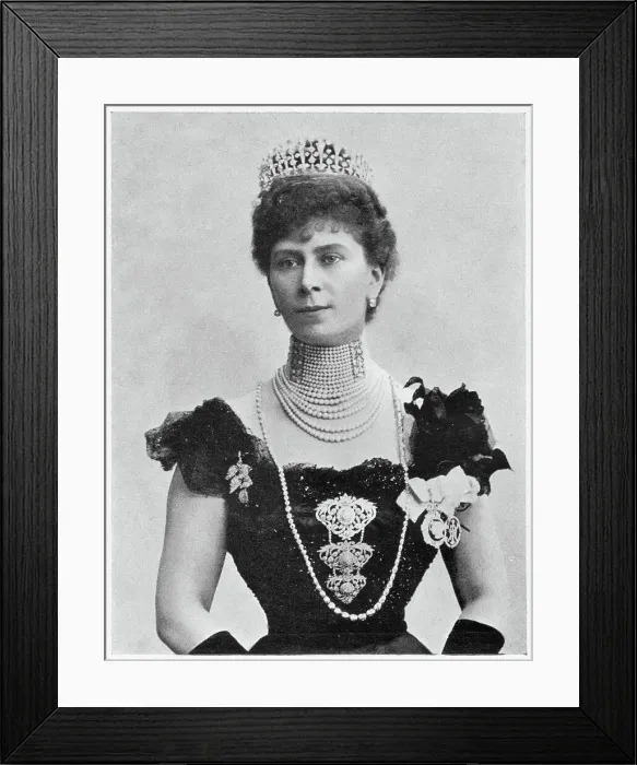 Framed Print : Duchess of Cornwall and York (1867 - 1953), later Queen Mary consort, wearing black mourning clothing for the late Queen Victoria who died the month before. Date: February 1901 Framed Print : Duchess of Cornwall and York (1867 - 1953), later Queen Mary consort, wearing black mourning clothing for the late Queen Victoria who died the month before. Date: February 1901
