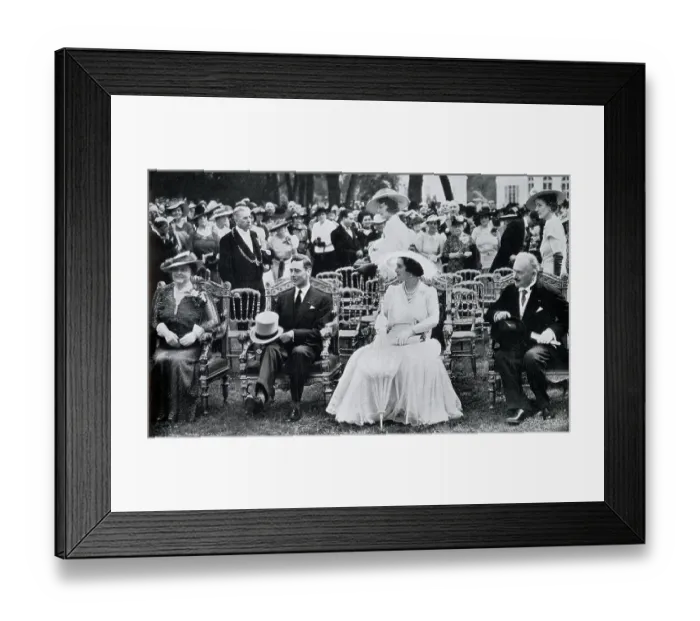Framed Print : King George VI and Queen Elizabeth attending a garden party alongside President Lebrun and Mme. Lebrun at the Bagatelle, held in their honour during their visit to Paris in 1938 Framed Print : King George VI and Queen Elizabeth attending a garden party alongside President Lebrun and Mme. Lebrun at the Bagatelle, held in their honour during their visit to Paris in 1938