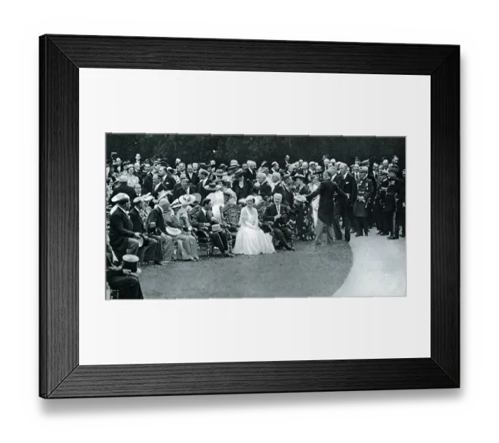 Framed Print : King George VI and Queen Elizabeth seated on eighteenth century chairs alongside President Lebrun and his wife, at the Bagatelle at which a large garden party, with around 4000 guests, was held in their honour Framed Print : King George VI and Queen Elizabeth seated on eighteenth century chairs alongside President Lebrun and his wife, at the Bagatelle at which a large garden party, with around 4000 guests, was held in their honour