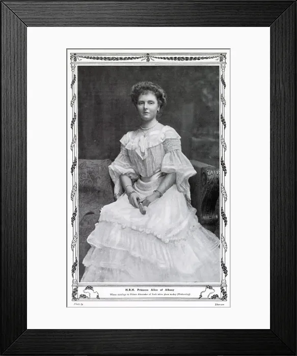 Framed Print : Princess Alice of Albany, later Countess of Athlone (1883 - 1981), member of the British royal family. She was one of the longest-lived British royals and was the last surviving grandchild of Queen Victoria Framed Print : Princess Alice of Albany, later Countess of Athlone (1883 - 1981), member of the British royal family. She was one of the longest-lived British royals and was the last surviving grandchild of Queen Victoria