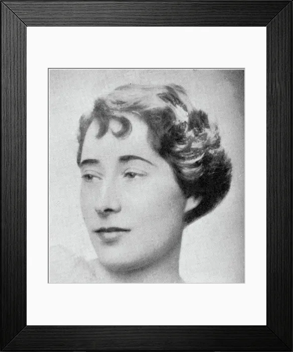 Framed Print : Diana Mathias, daughter of Mr Robert and the late Mrs Mathias of 8 Lees Place, London W1, pictured in The Bystander in 1936 at the time of her engagement to Baron Soyer de Bosmelet, of Chateau de Bosmelet, Auffay, France. Date: 1936 Framed Print : Diana Mathias, daughter of Mr Robert and the late Mrs Mathias of 8 Lees Place, London W1, pictured in The Bystander in 1936 at the time of her engagement to Baron Soyer de Bosmelet, of Chateau de Bosmelet, Auffay, France. Date: 1936