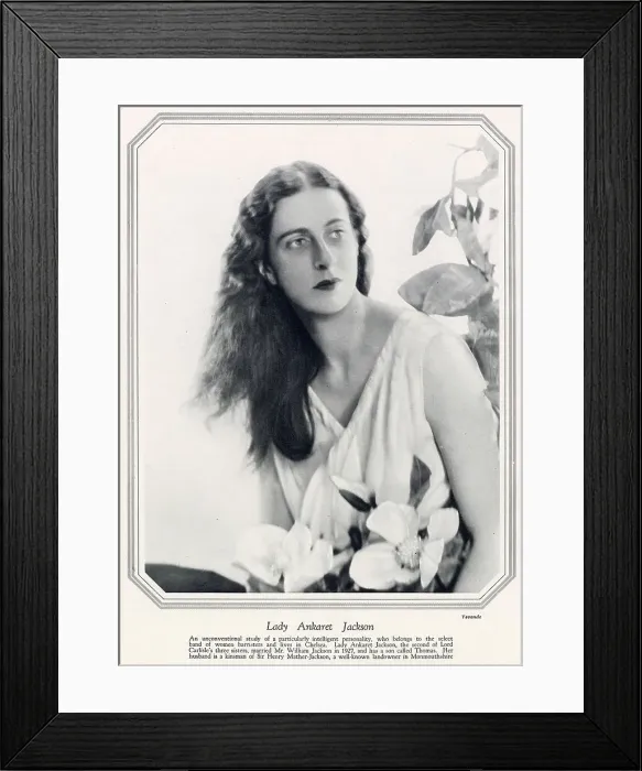 Framed Print : Lady Ankaret Cecilia Caroline Jackson, nee Howard (1900 - 1945), photographed by Yevonde Framed Print : Lady Ankaret Cecilia Caroline Jackson, nee Howard (1900 - 1945), photographed by Yevonde