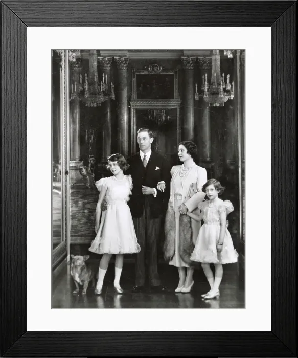 Framed Print : Royal Family Group 1939 Framed Print : Royal Family Group 1939